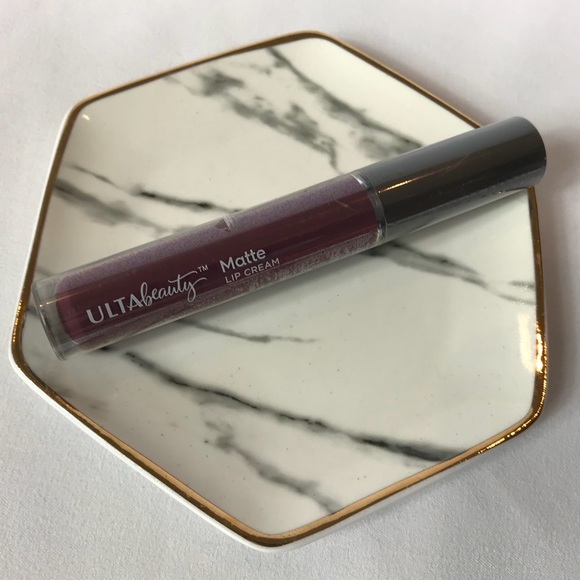Ulta Beauty Other - Ulta Beauty Matte Lip Cream (Allusive) NEW